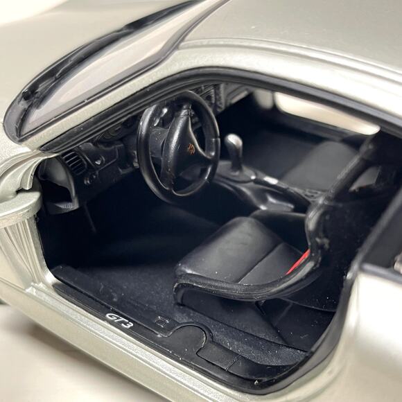 Mattel 2003 Porsche GT3 Diecast Model in Silver Hotwheels - Picture 7 of 10